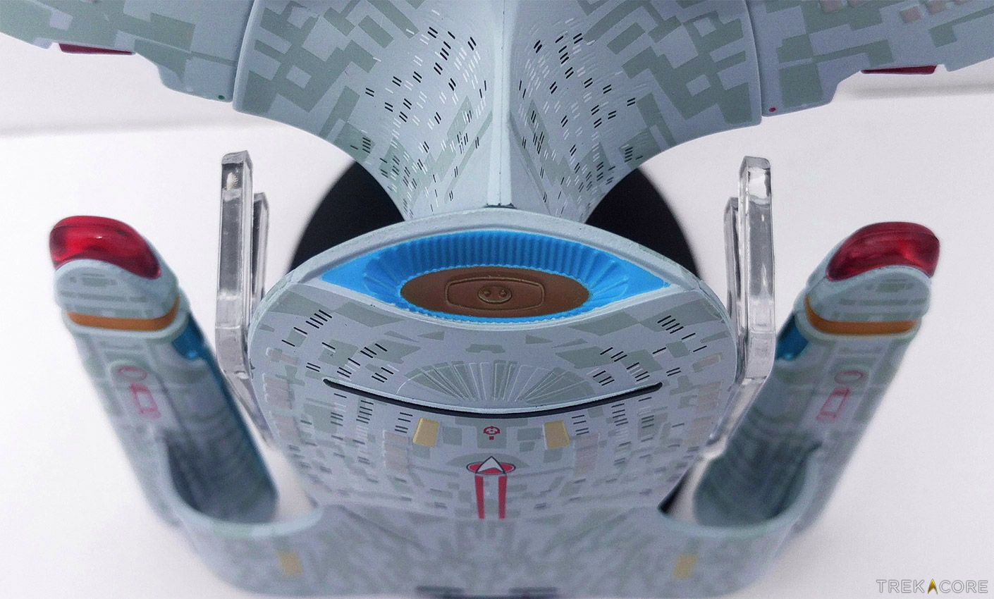 REVIEW Eaglemoss XL — USS Enterprise NCC1701D •