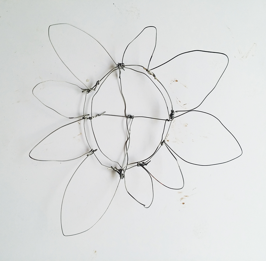 As a retail florist with a reputable 'brick and mortar' business, canada flowers has been in the flower business for over 50 years. How to make a Wire Flower in 5 simple steps