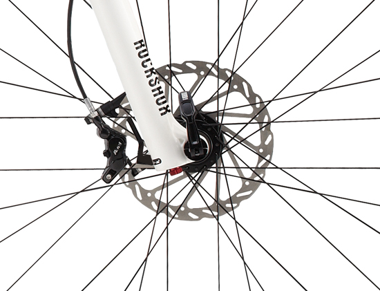 f/2.8 » Heldenlied & Tugend