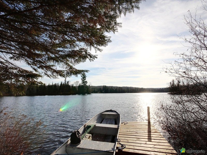20 Waterfront cottages for rent in Laurentians