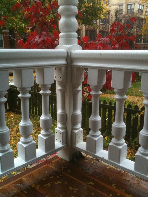 » Chicago, IL Porch Railing with Colonial Spindles