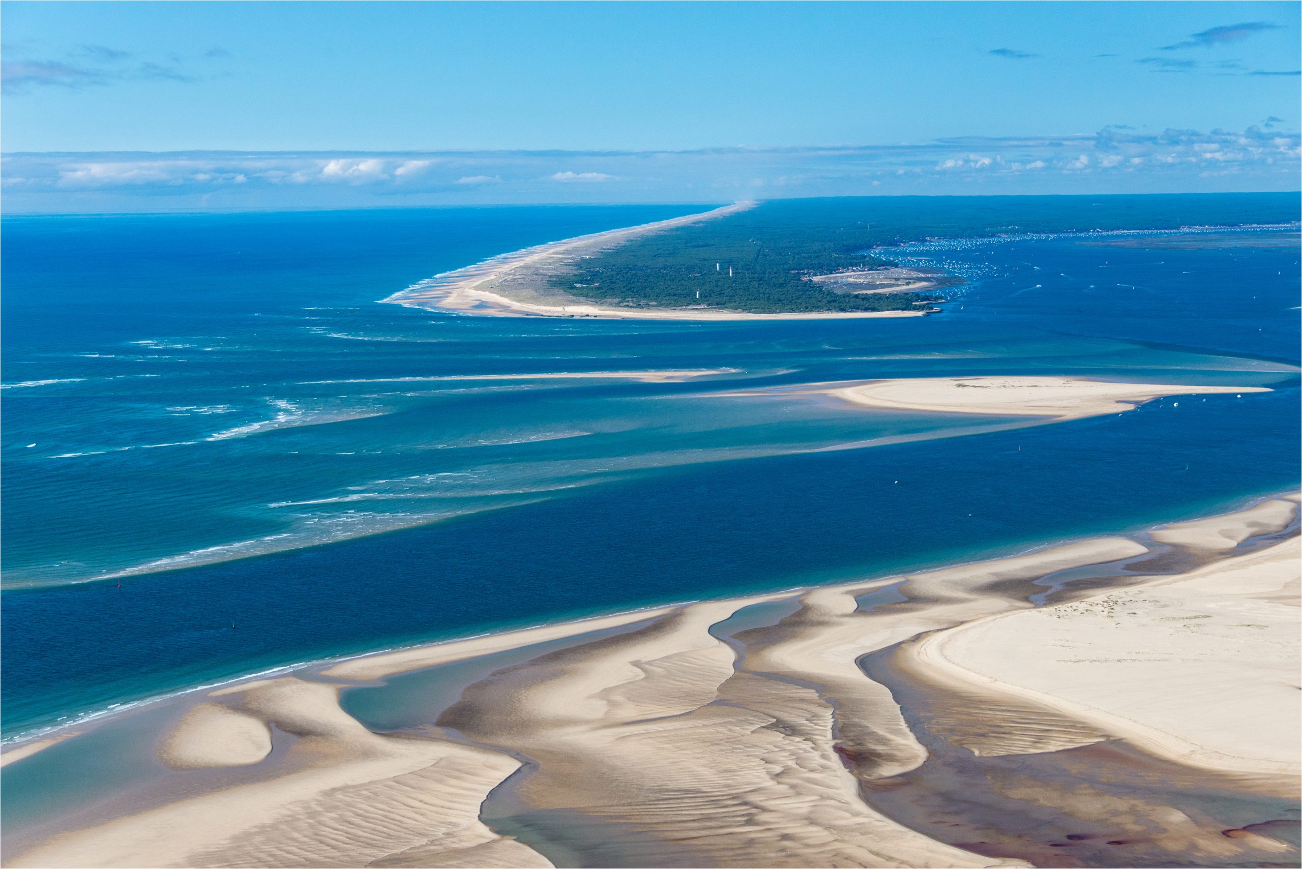 Vue aérienne du Banc d'Arguin à Arcachon en France • Wingly