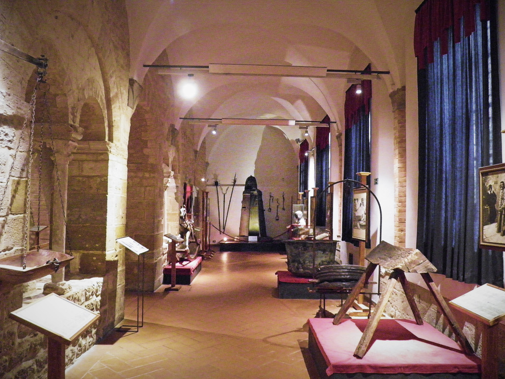 Alla Scoperta Del Museo Della Tortura Di Volterra