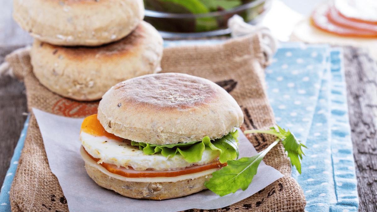 How to Cook Jimmy Dean Breakfast Sandwiches