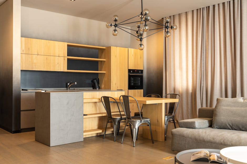 Why Do My Lights Dim When an Appliance Turns On? Blogger, Interrupted