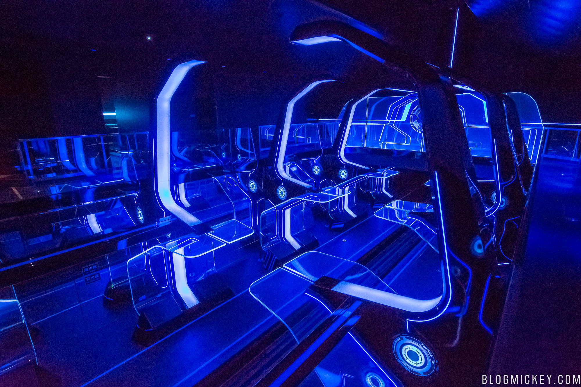 PHOTO TOUR, REVIEW TRON Lightcycle Power Run at Shanghai Disneyland