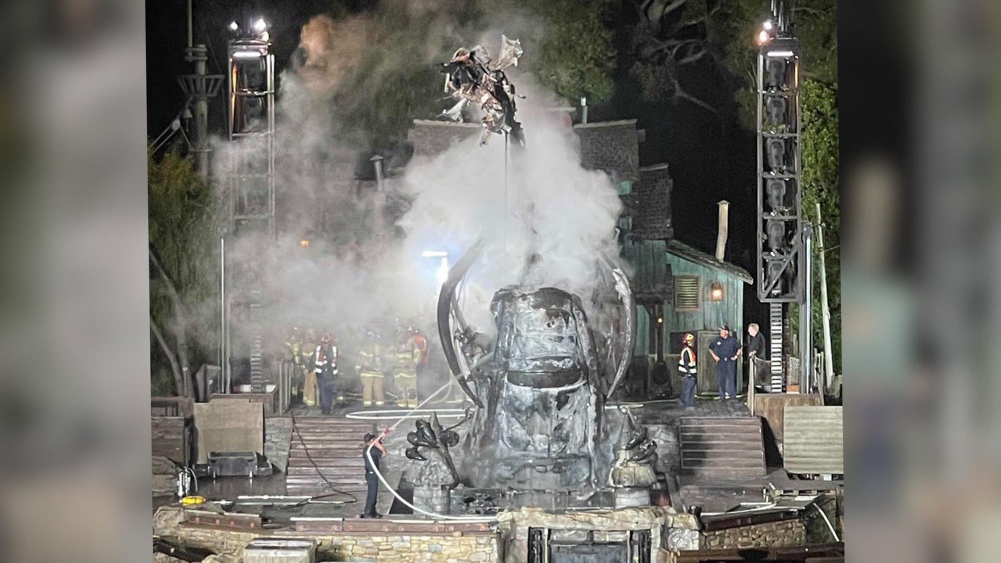 Photo Appears to Show Extensive Damage to Disneyland's Maleficent(04)