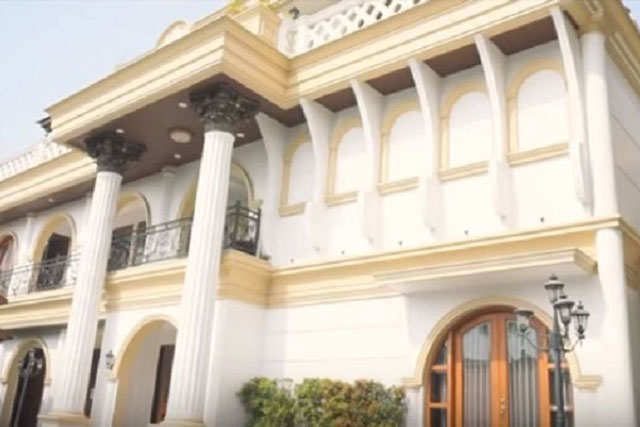 11 Rumah Artis Indonesia Yang Luasnya Mencapai Ribuan Meter