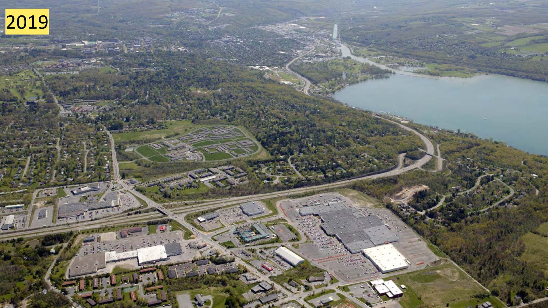 Students Present Design Strategies to Lansing Planning Board City and