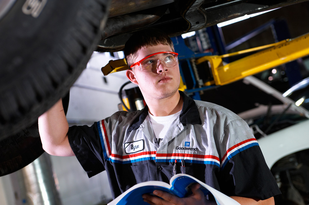 Mark Hickman Named Outstanding Instructor of the Year » DCTC News Mark Hickman Named Outstanding Instructor of the Year » DCTC News