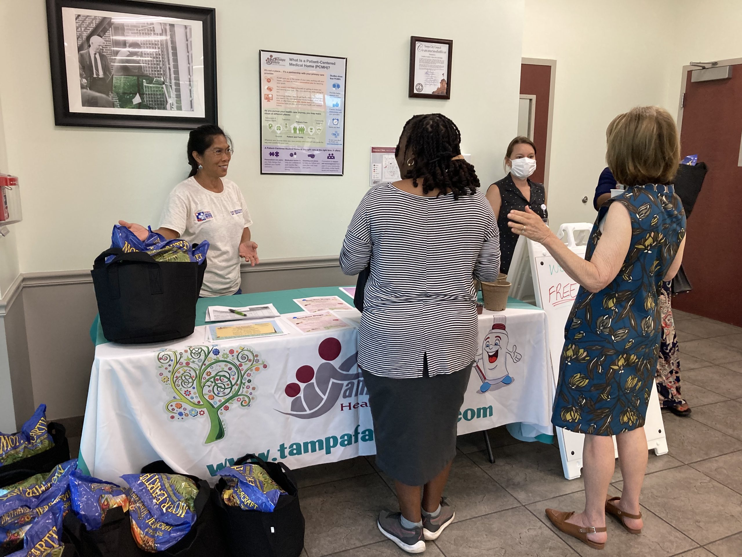 Hillsborough County Extension Partners with Tampa Family Health Centers