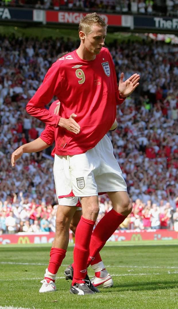 Los 10 futbolistas más altos del mundo Like!