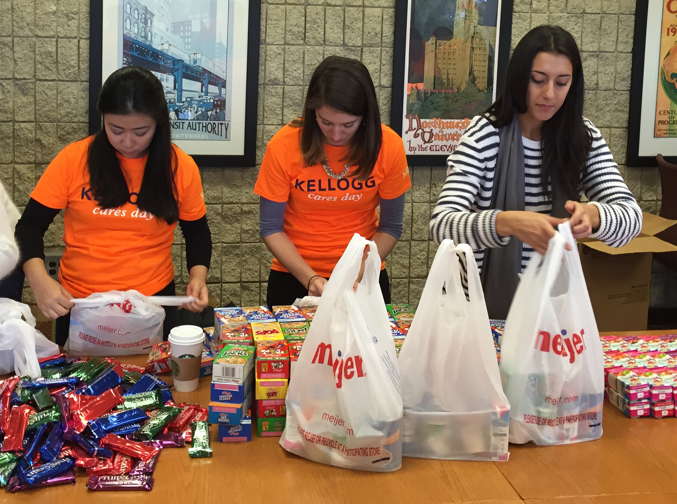 Kellogg Cares Day gives back to the community Kellogg School of