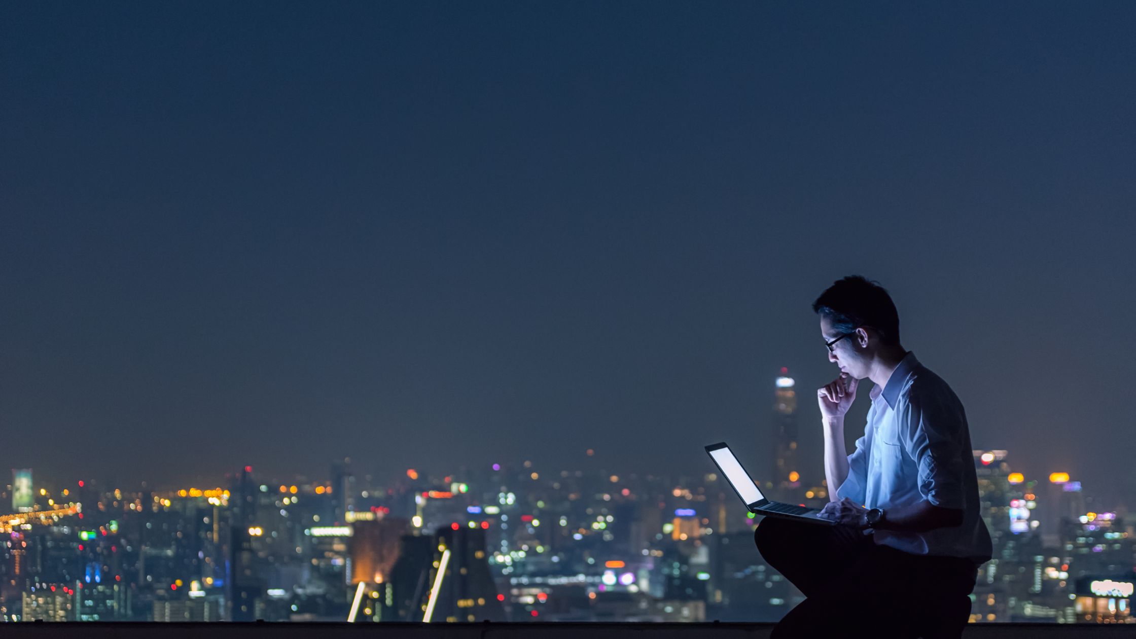 Moonlighting Employee vs Employers Stylework