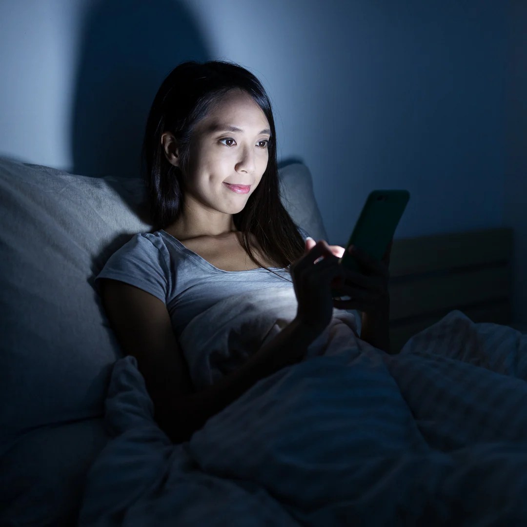 What does blue light do to your skin? Blue Light Skincare Blomma Beauty