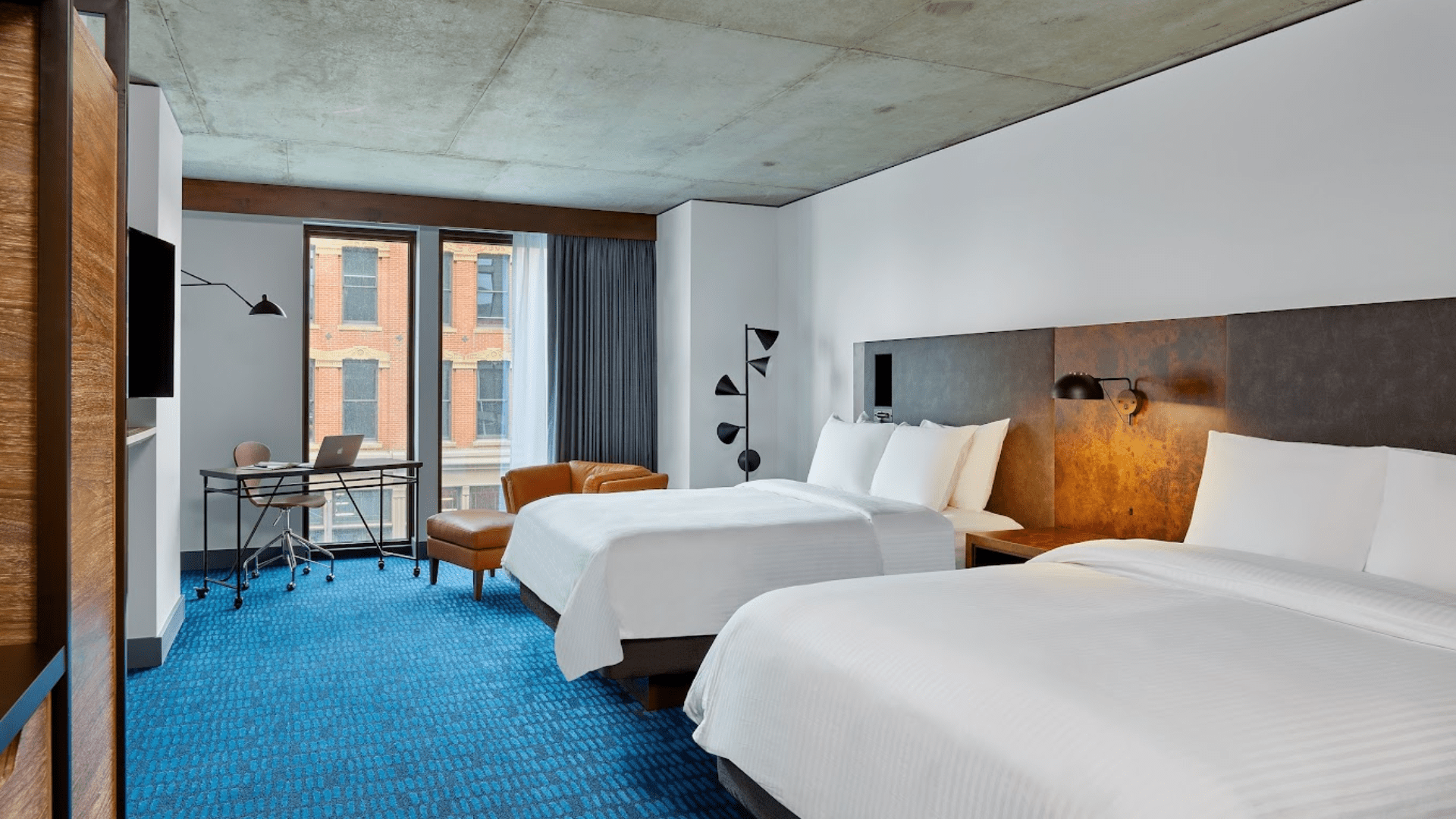 Bloom Lighting Group The Maven Hotel