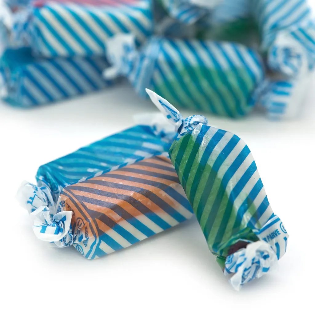 Salt Water Taffy / Logs (Bulk) Bloom's Kosher