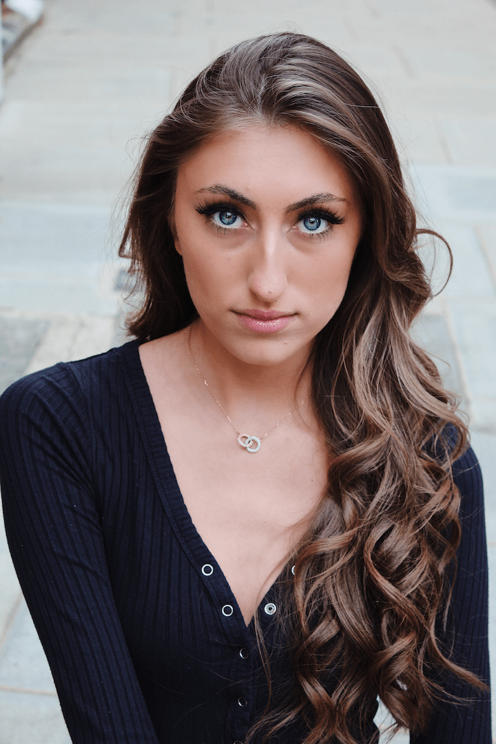 Olivia Courtney's Instagram, Twitter & Facebook on IDCrawl