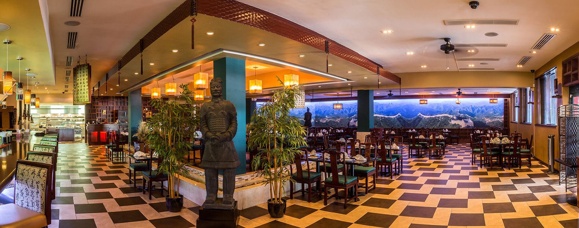 bloosom_inside Blossoms Restaurant Aruba