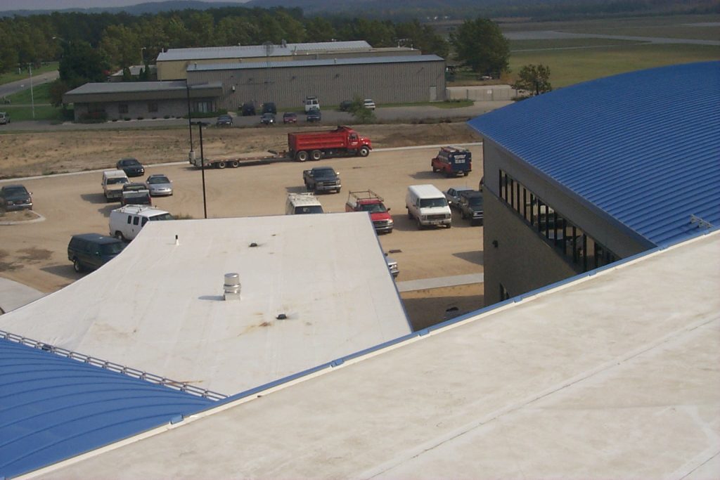 Northwest Michigan College MTech Roof Traverse City, MI Bloxsom