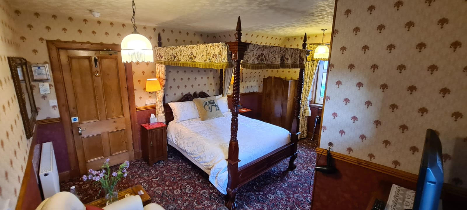 Thistle Room Bluebell House