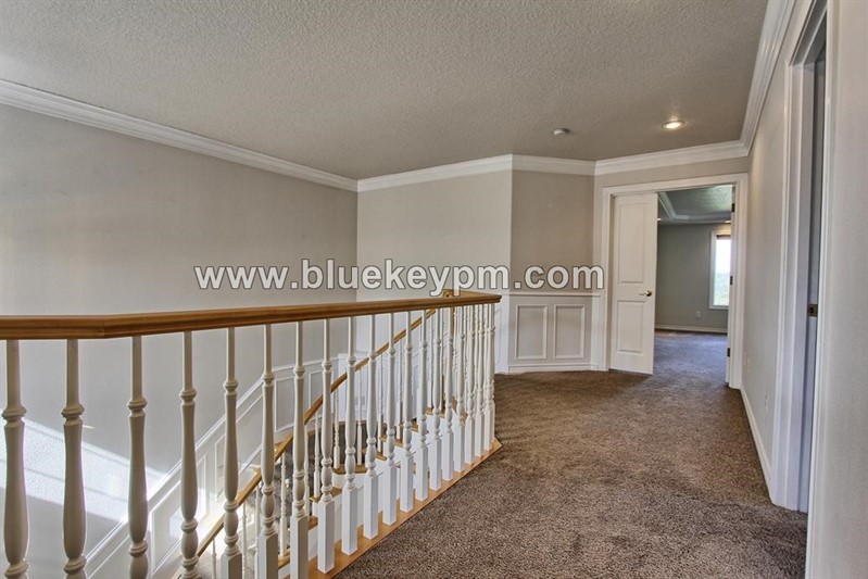 5 bedrooms in Felida neighborhood in VANCOUVER, WA 98685