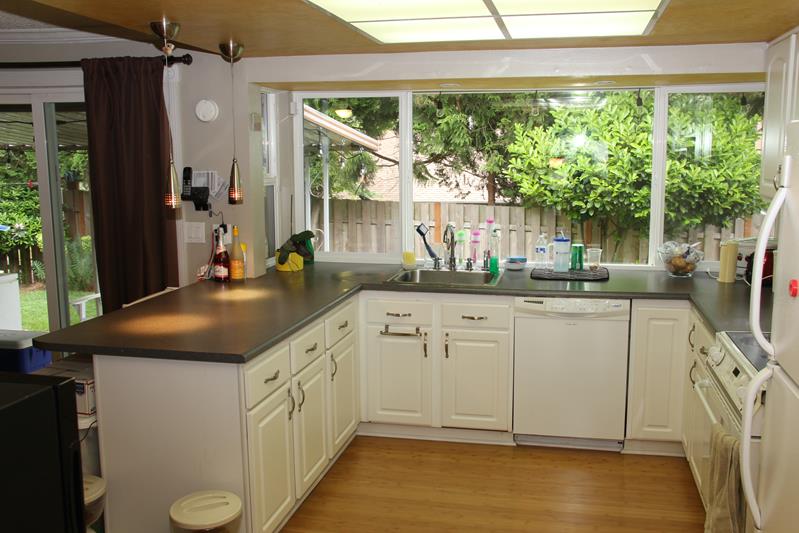 3 Bed, 2 Bath Home in Beaverton with Covered Patio and Large Fenced