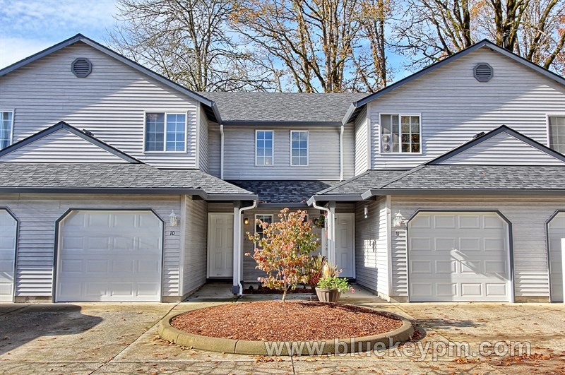 2 bedroom, 1.5 bath, Battle Ground Village area in BATTLE GROUND, WA 98604