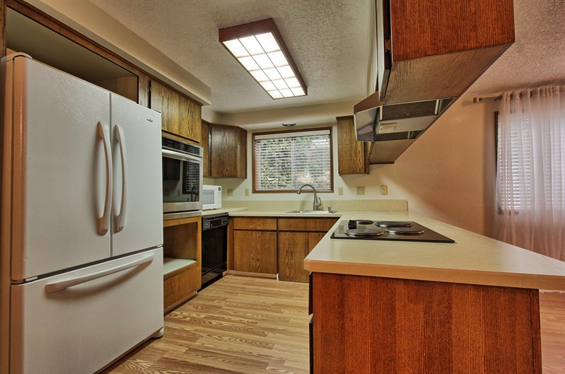 3 Bed, 2 Bath Fabulous Entertainer Home in Beaverton in BEAVERTON, OR 97008