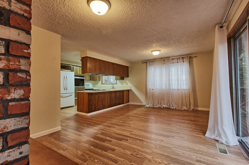 3 Bed, 2 Bath Fabulous Entertainer Home in Beaverton in BEAVERTON, OR 97008