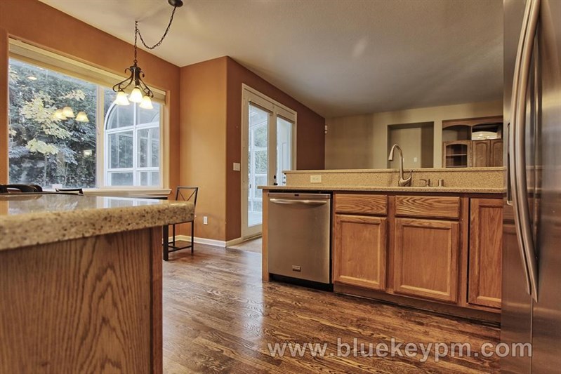 East Vancouver Home with Great Curb Appeal and 4 Seasons Sunroom in VANCOUVER, WA 98683