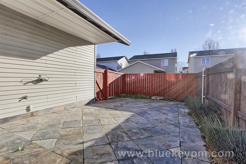 3 Bed 2.5 Bath Home Near Carter Park, Brickyard Park and Playground on