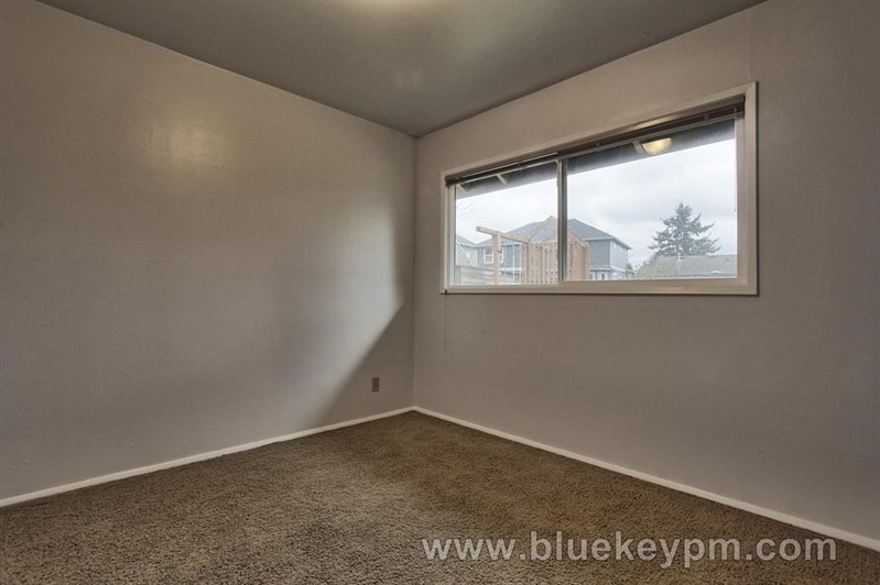 2 Bed, 1 Bath Ranch in St. Johns near Park in PORTLAND, OR 97203