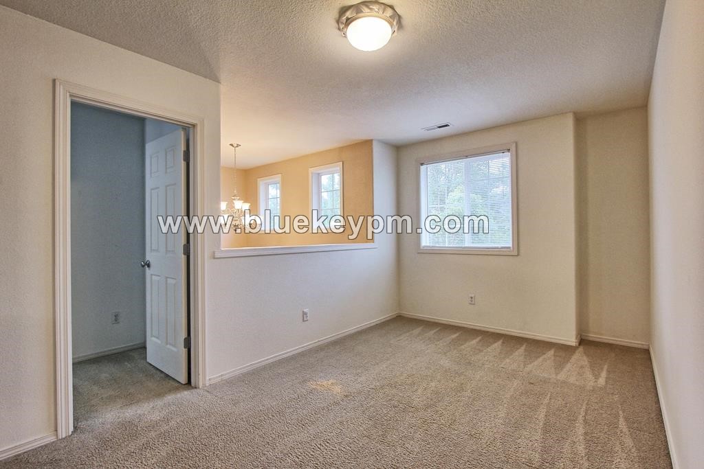 3 Bed, 2.5 Bath Home in Salmon Creek Backs to Whipple Creek Greenspace