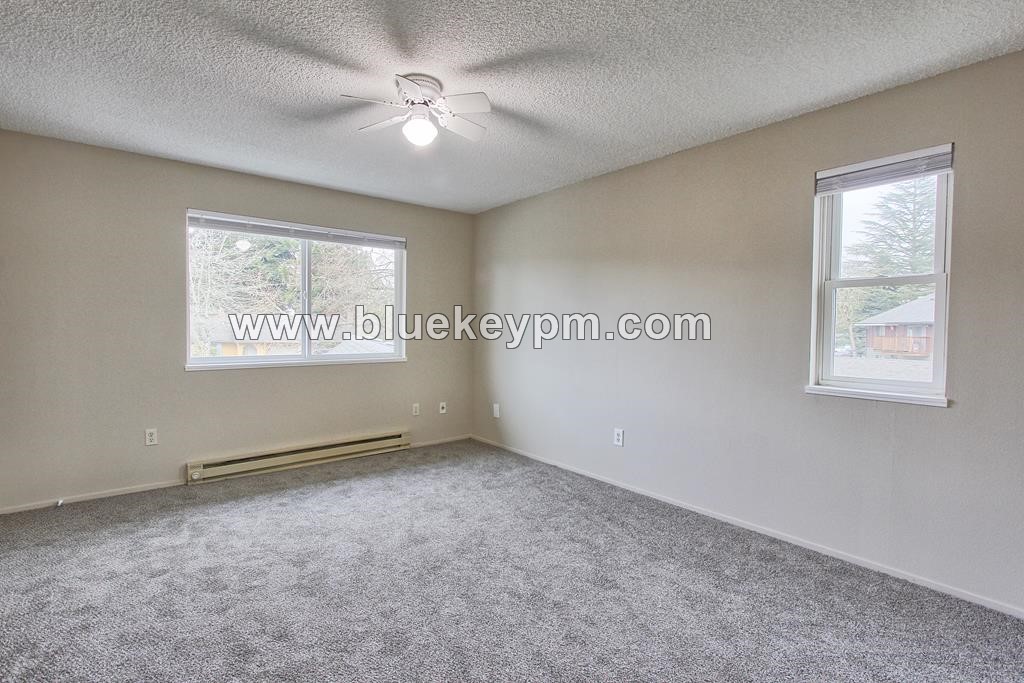 3 Bed, 1.5 Bath Townhome at Hazel Dell Avenue and NE 105th Street in