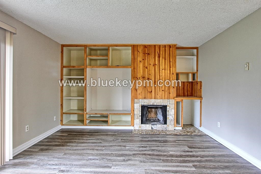 3 Bed, 1.5 Bath Townhome at Hazel Dell Avenue and NE 105th Street in