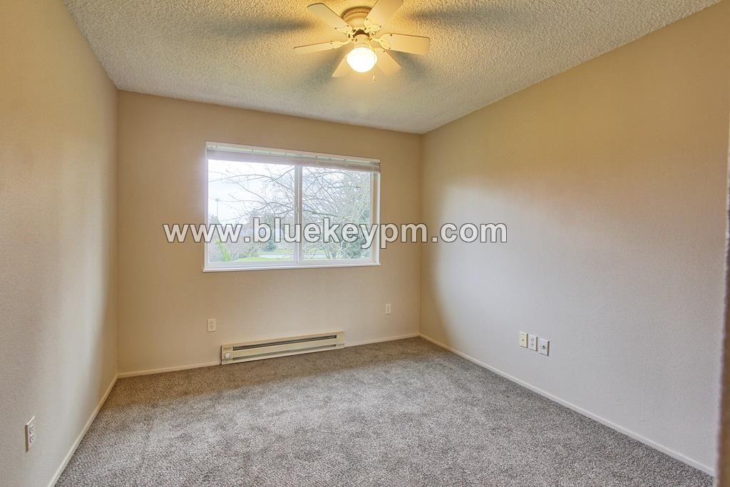 3 Bed, 1.5 Bath Townhome at Hazel Dell Avenue and NE 105th Street in