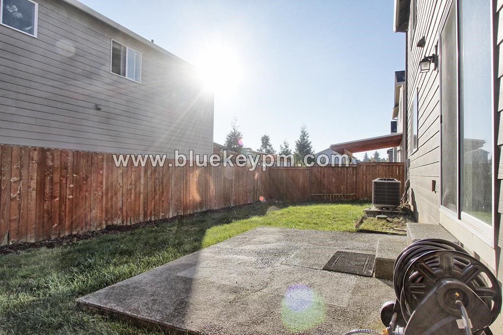 3 Bed, 2.5 Baths Home in Brush Prairie Just Off NE 119th St at NE 128th