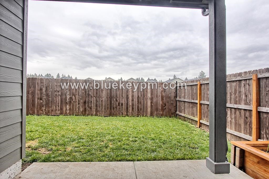 4 Bed, 2.5 Bath Home in Orchards Near Prairie High School and Winco in