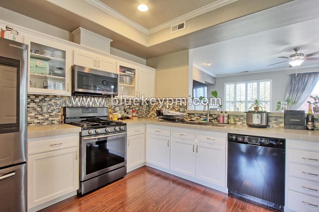 3 Bed, 2.5 Bath Townhome in Hillsboro Near Quatama Park and Intel's