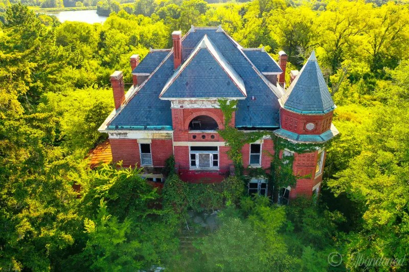 Discovering the Poplar Hill Mansion