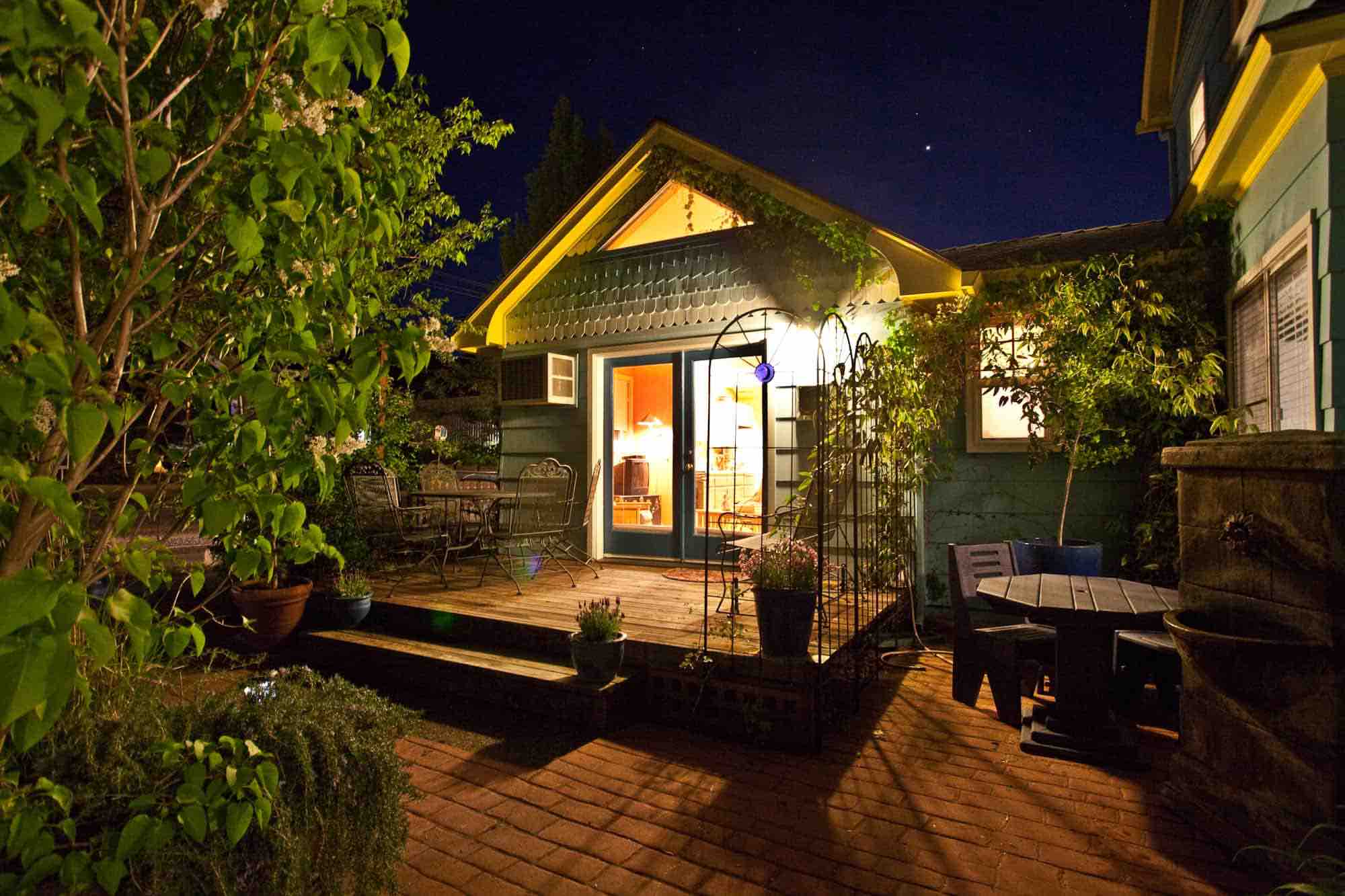 Blue Moon House & Cottage Vacation Rental Ashland, Oregon