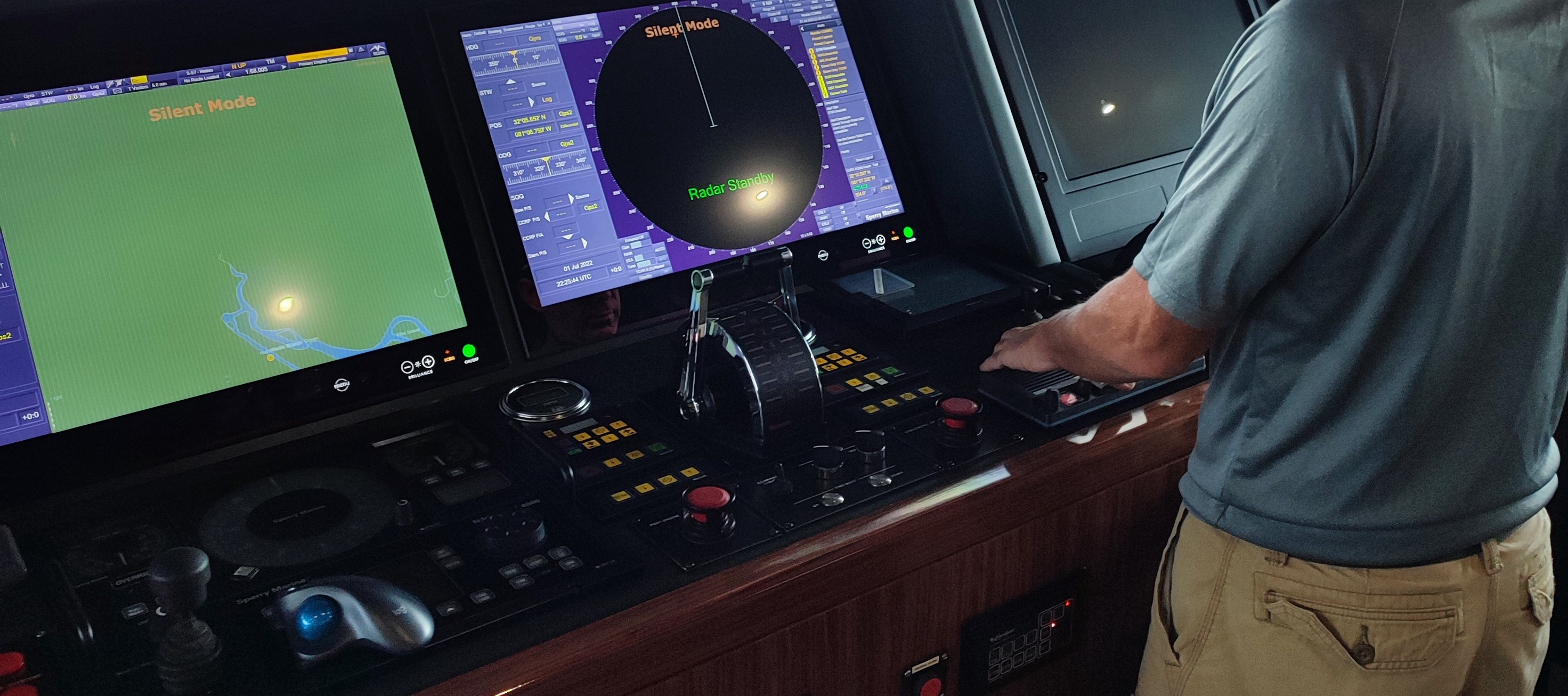 Service Marine Electronics Engineering