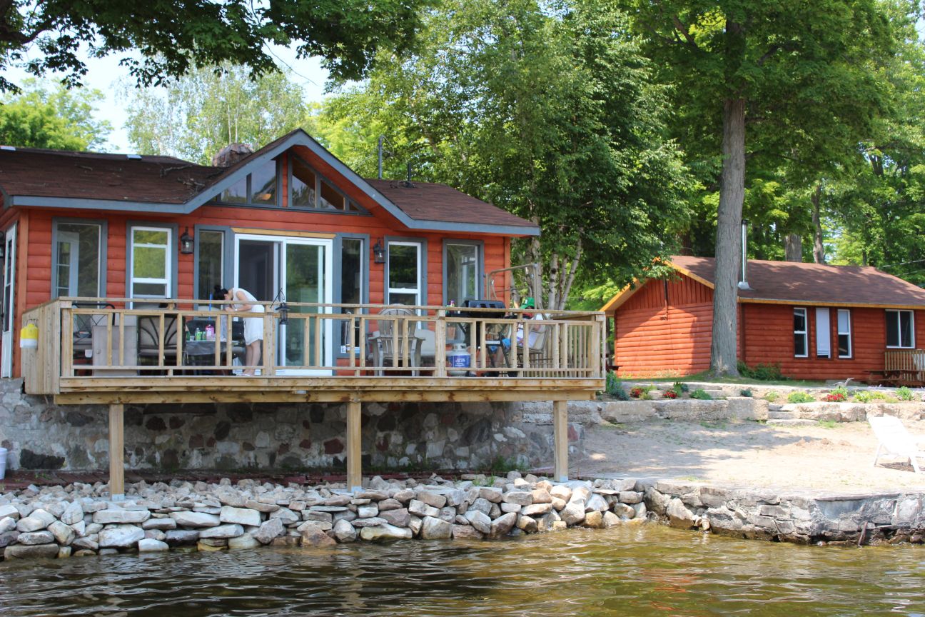 Family cottage resort bobcaygeon Pigeon lake fishing Pigeon lake