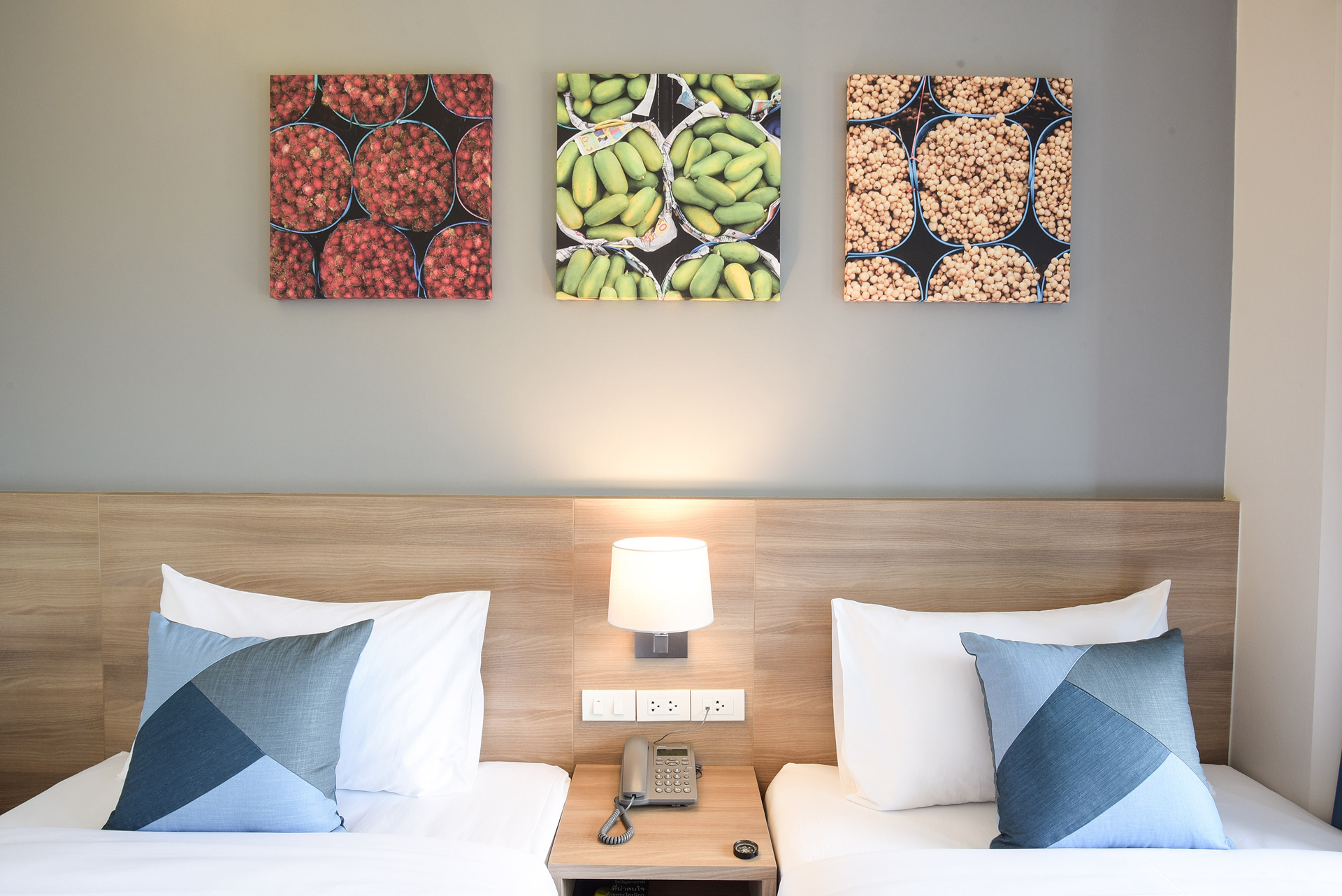 Twin Bed Room Blue Rabbit Hotel