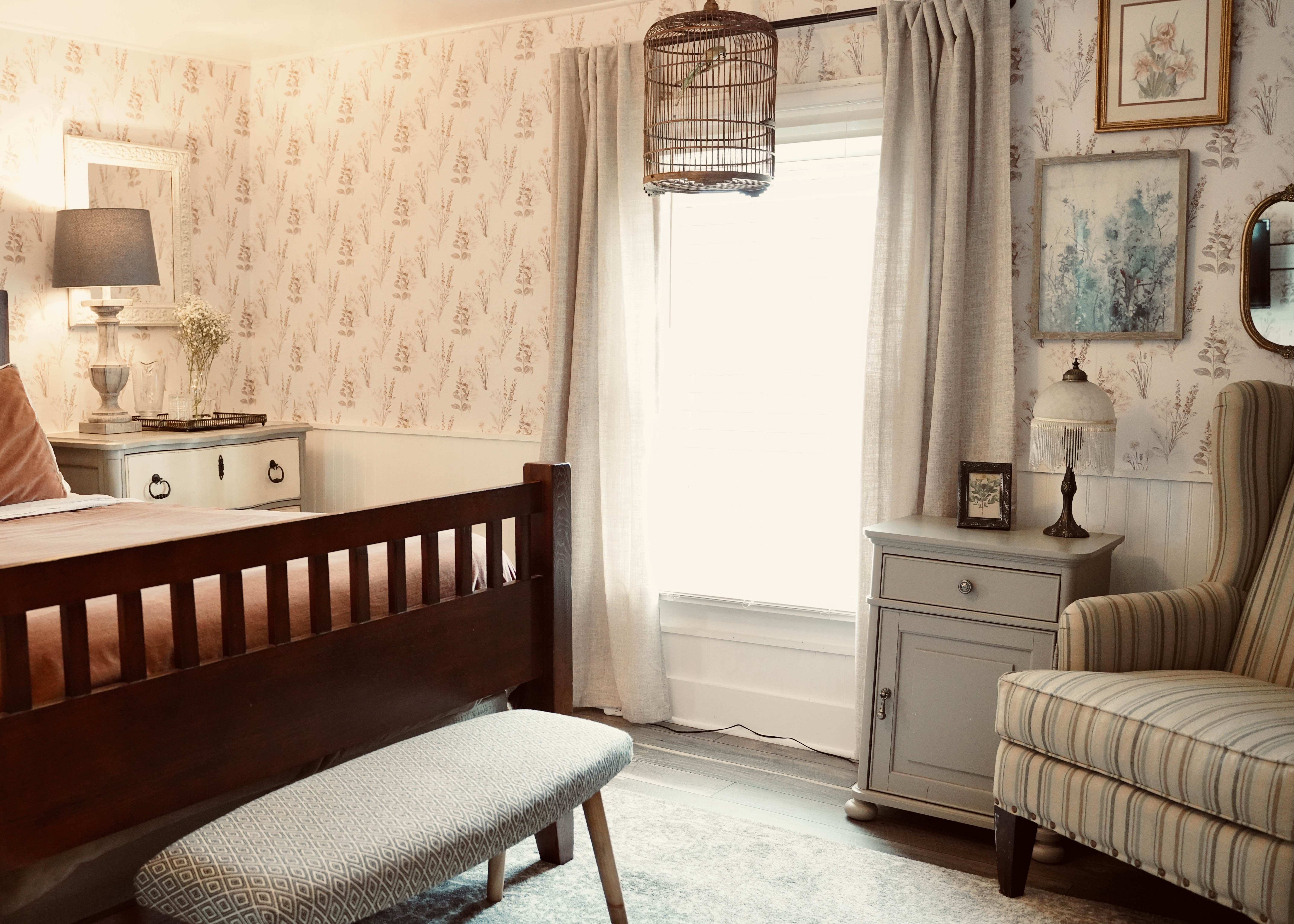 Larkspur Suite Blue Ridge Inn Bed & Breakfast