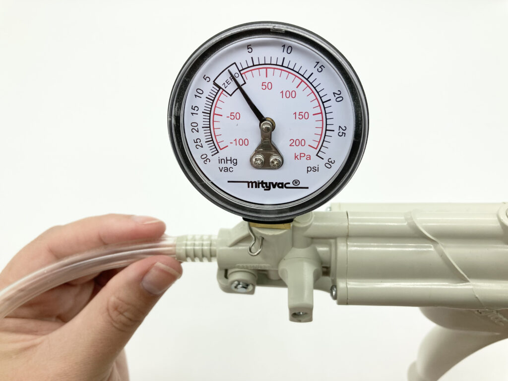 Using the Vacuum Test Plug