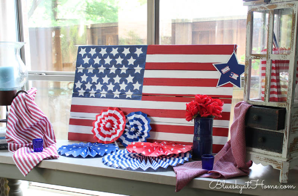 How to Paint an American Flag for 4th of July Bluesky at Home