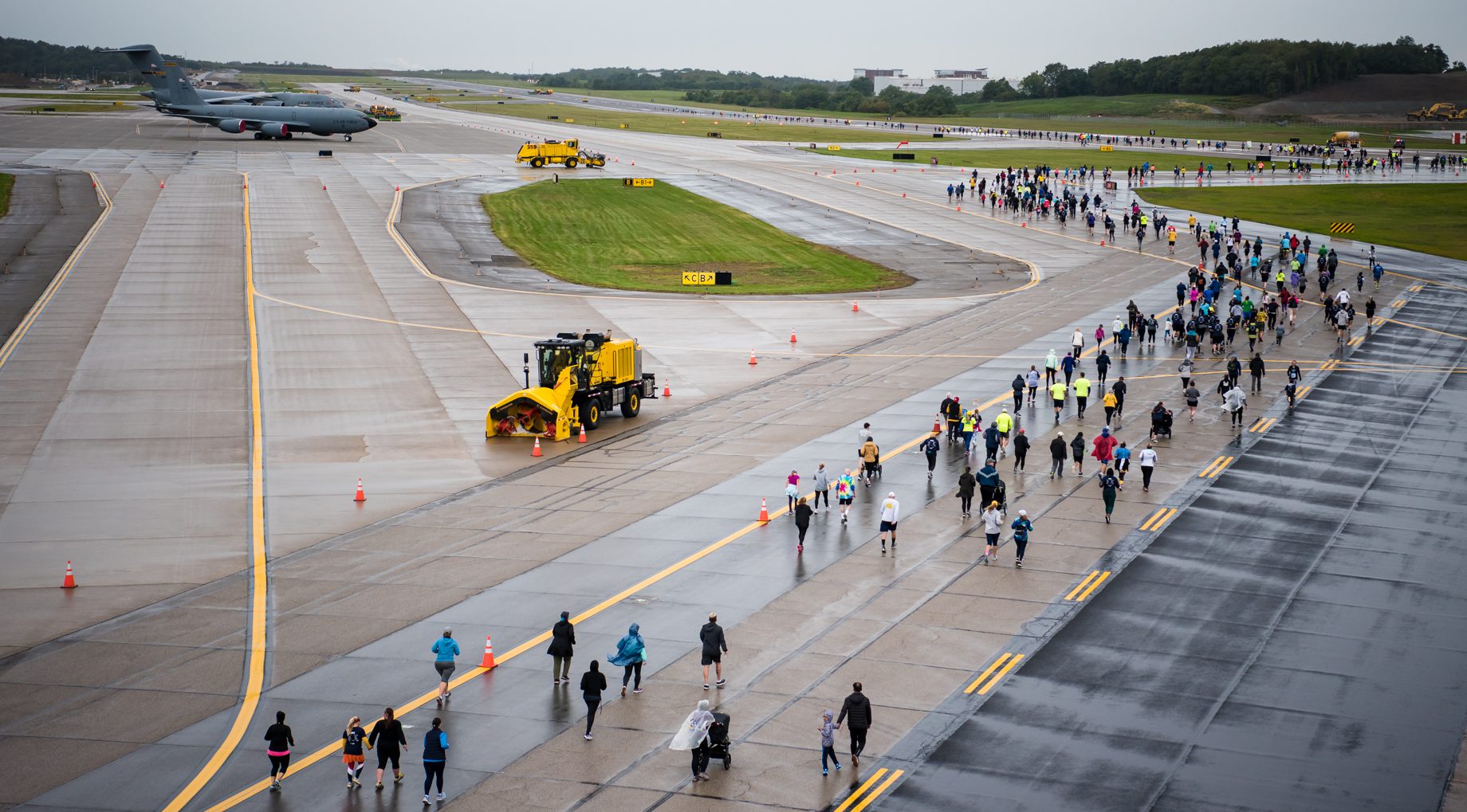 Nearly 1,000 Race the Runway at FlyBy 5K Blue Sky News
