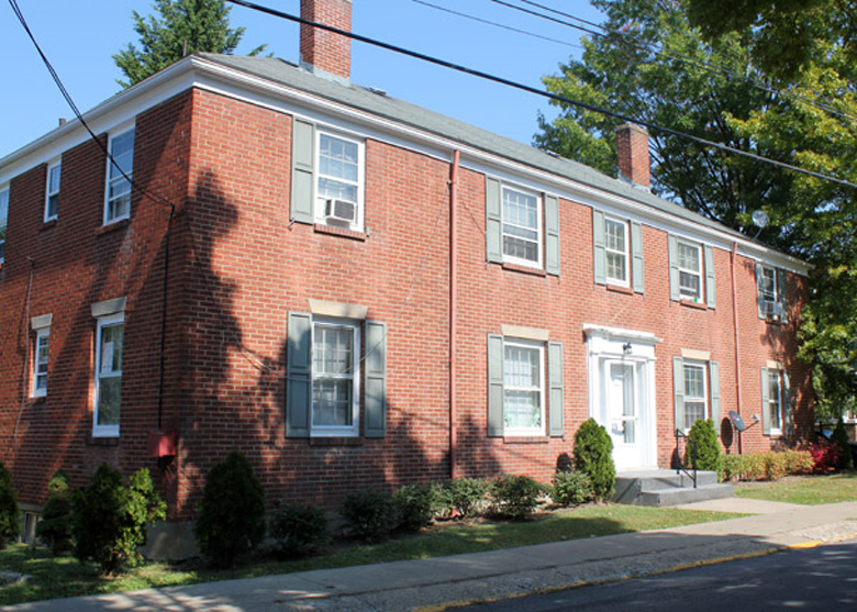 215 Wilson Ave (South Park) Blue Sky Realty